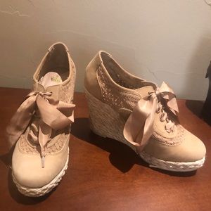 Wedge Sneakers - Size 7